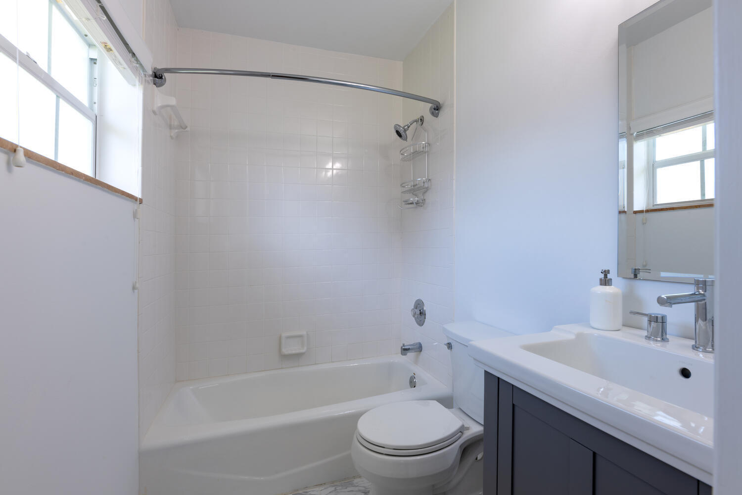 EL ENCANTO - Residential