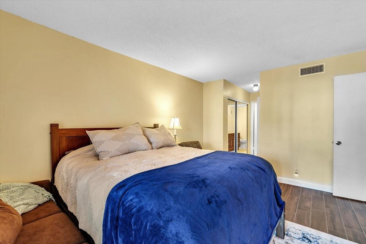 Racquet Club @ Bonaventur - Residential