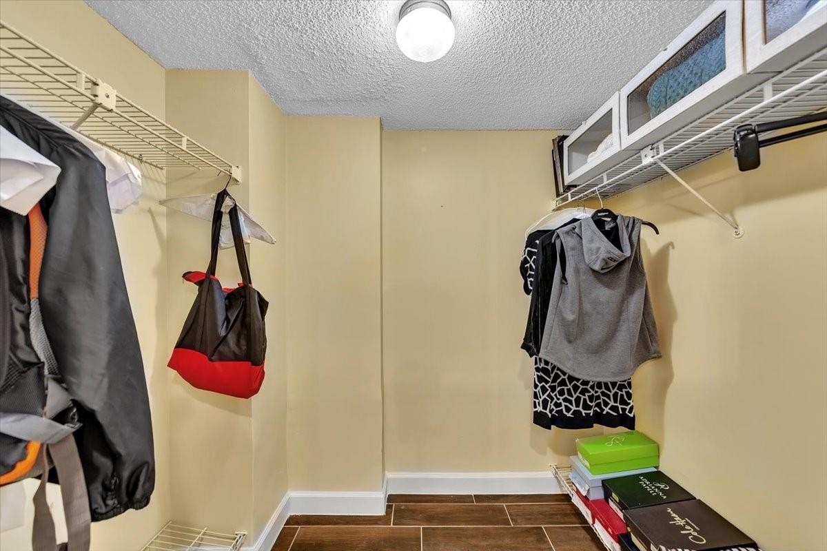 Racquet Club @ Bonaventur - Residential