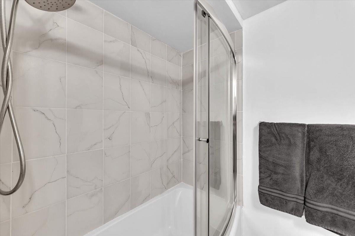 Racquet Club @ Bonaventur - Residential