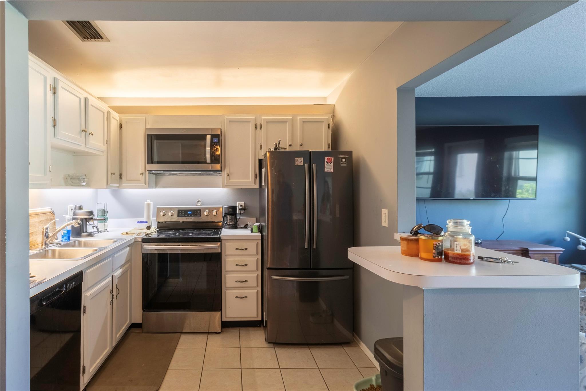 50 S Woodland Dr 104