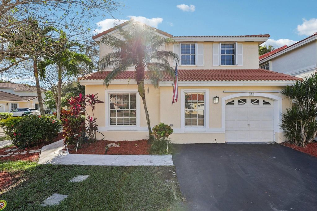 Photo of 972 Azure Lane, Weston, FL 33326 (MLS # F10543594)