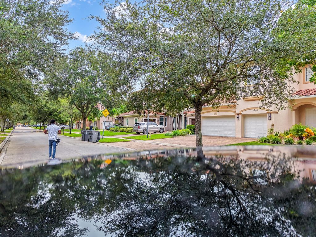 Photo of 556 Cresta Circle, West Palm Beach, FL 33413 (MLS # B26023995)