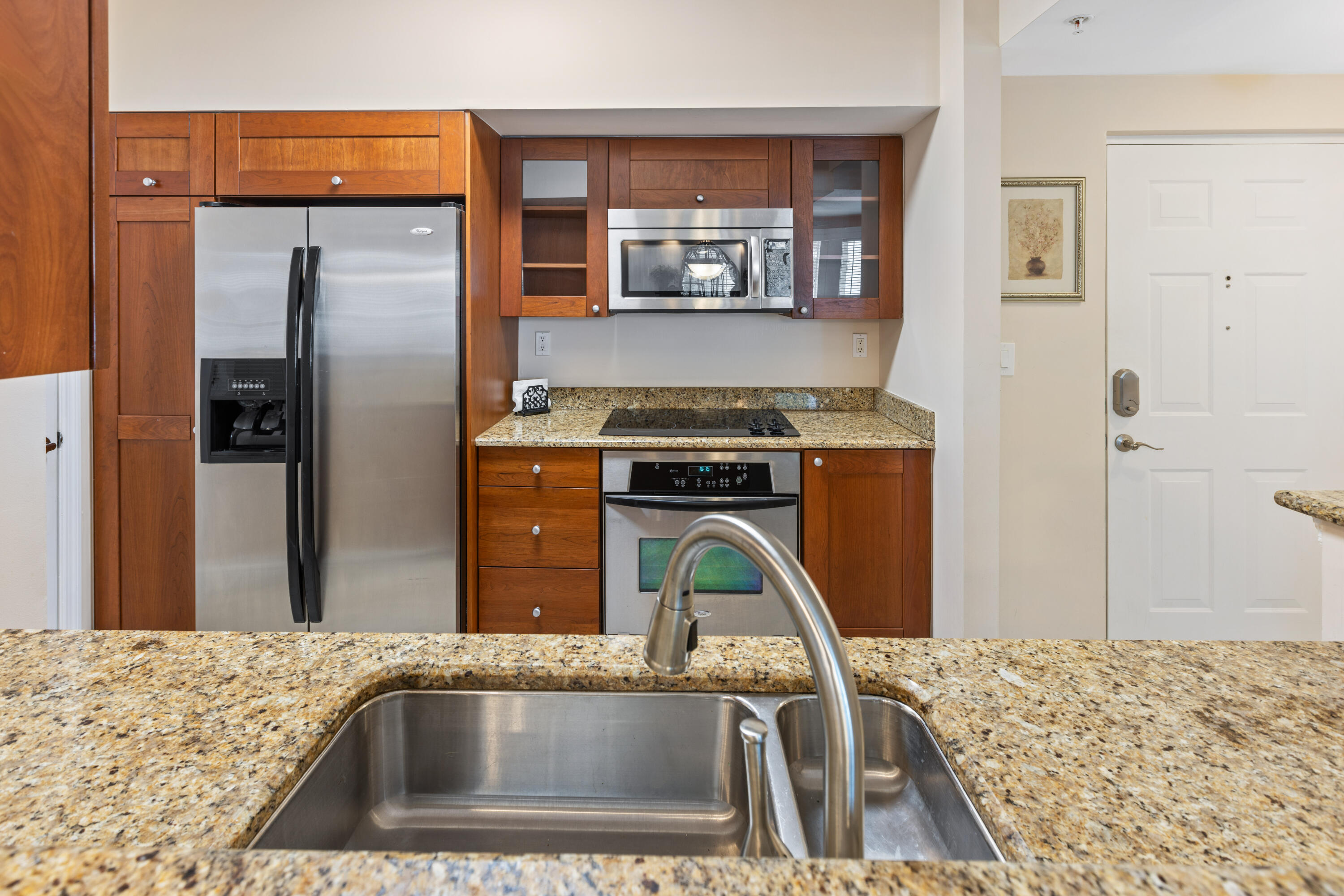 HARBORAGE YACHT CONDO - Residential Lease