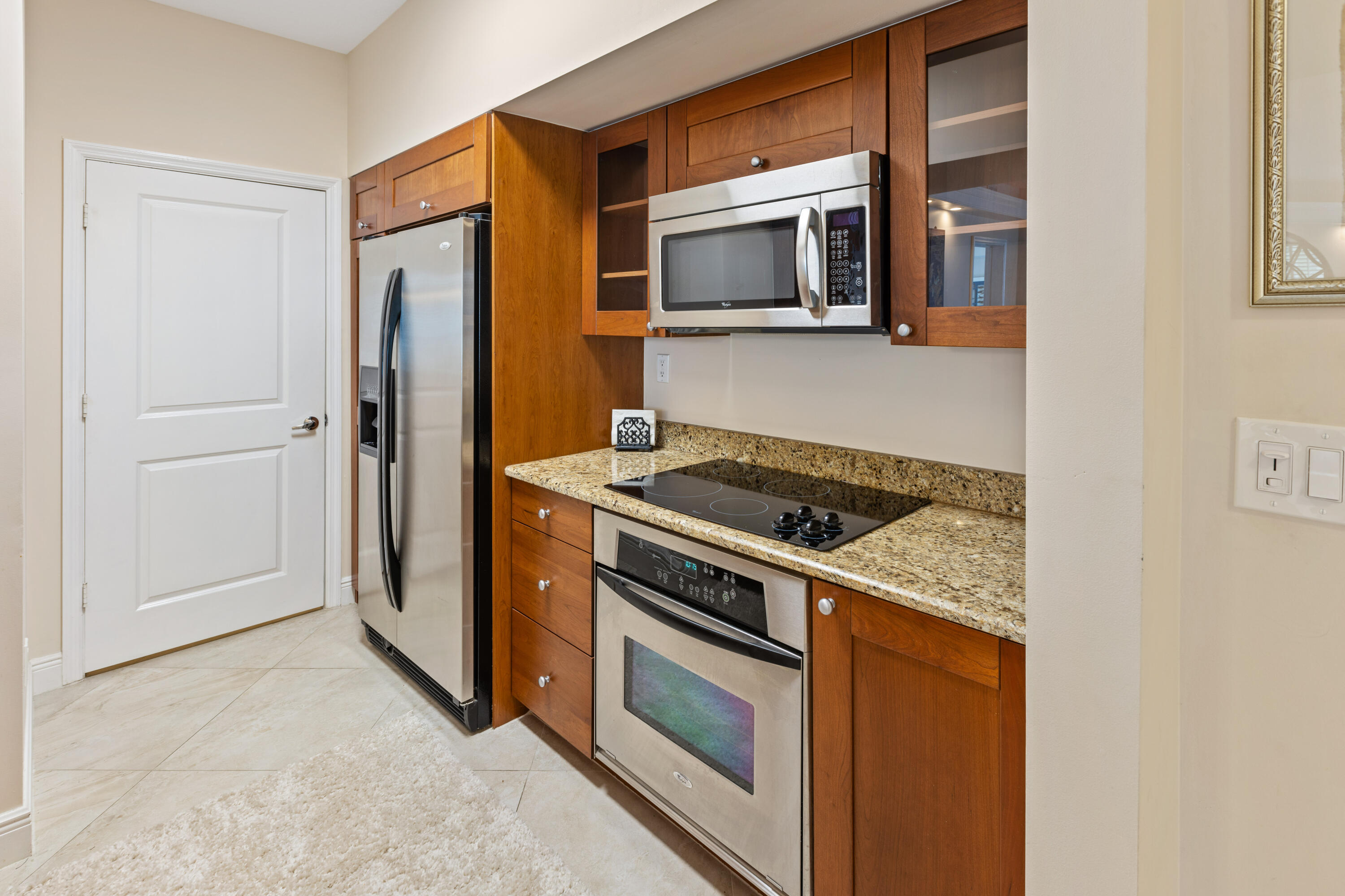 HARBORAGE YACHT CONDO - Residential Lease