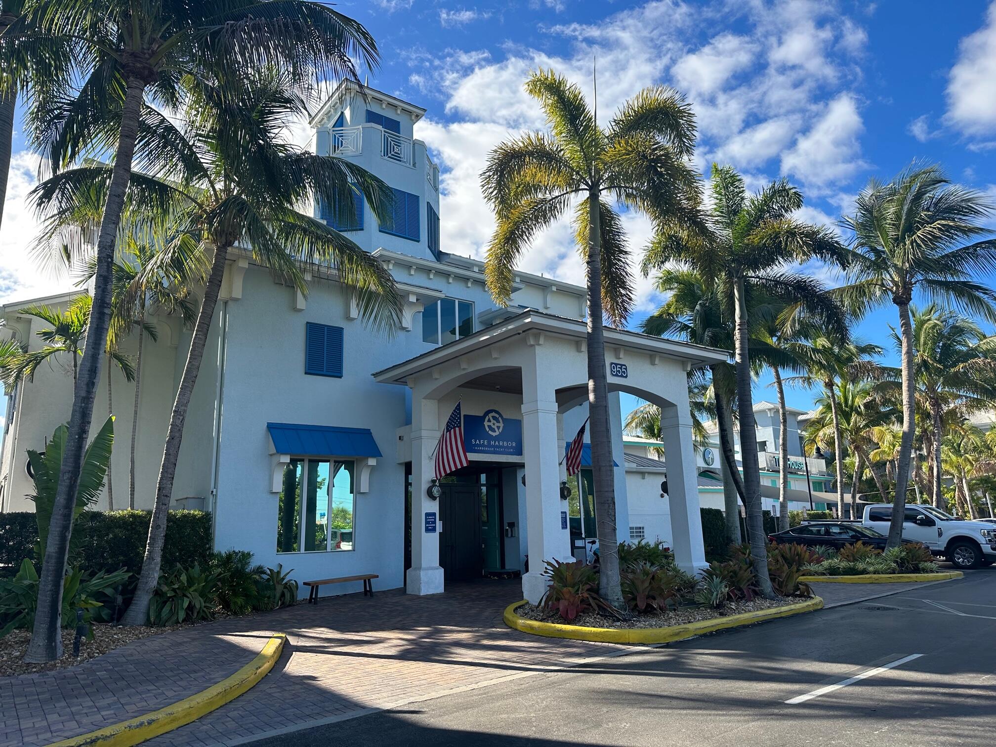 HARBORAGE YACHT CONDO - Residential Lease