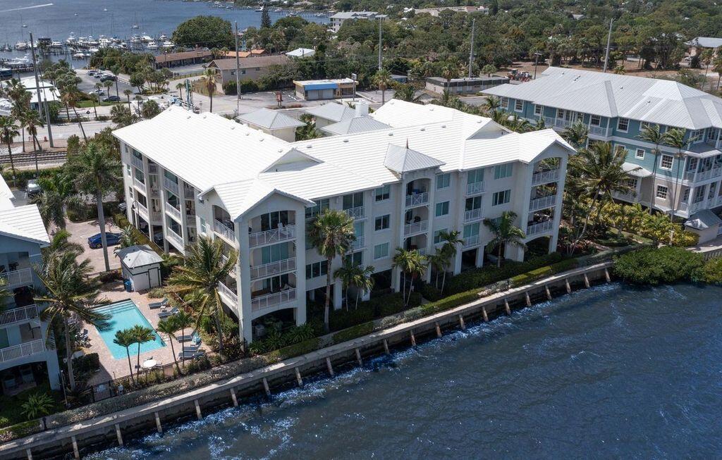 HARBORAGE YACHT CONDO - Residential Lease