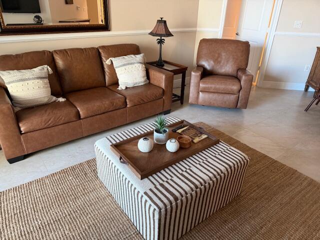 HARBORAGE YACHT CONDO - Residential Lease