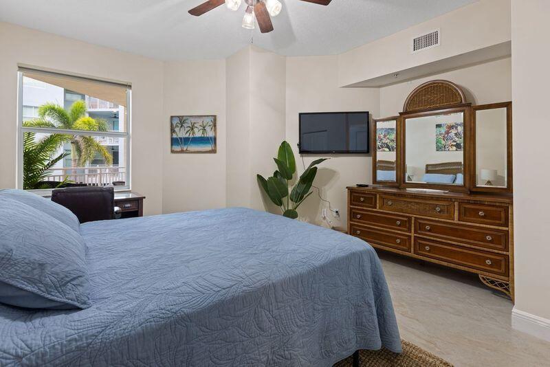 HARBORAGE YACHT CONDO - Residential Lease