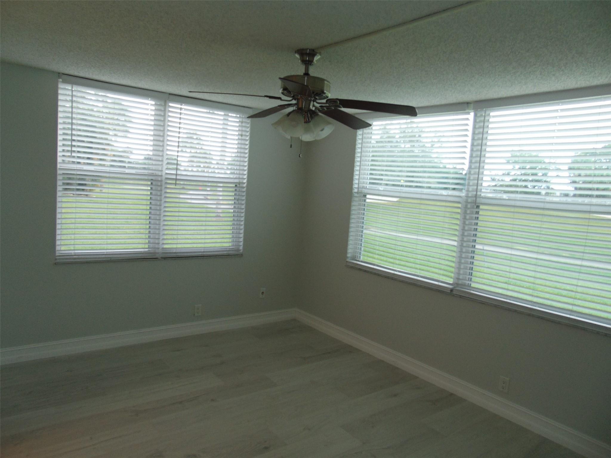 PALM SPRINGS 2 - Residential