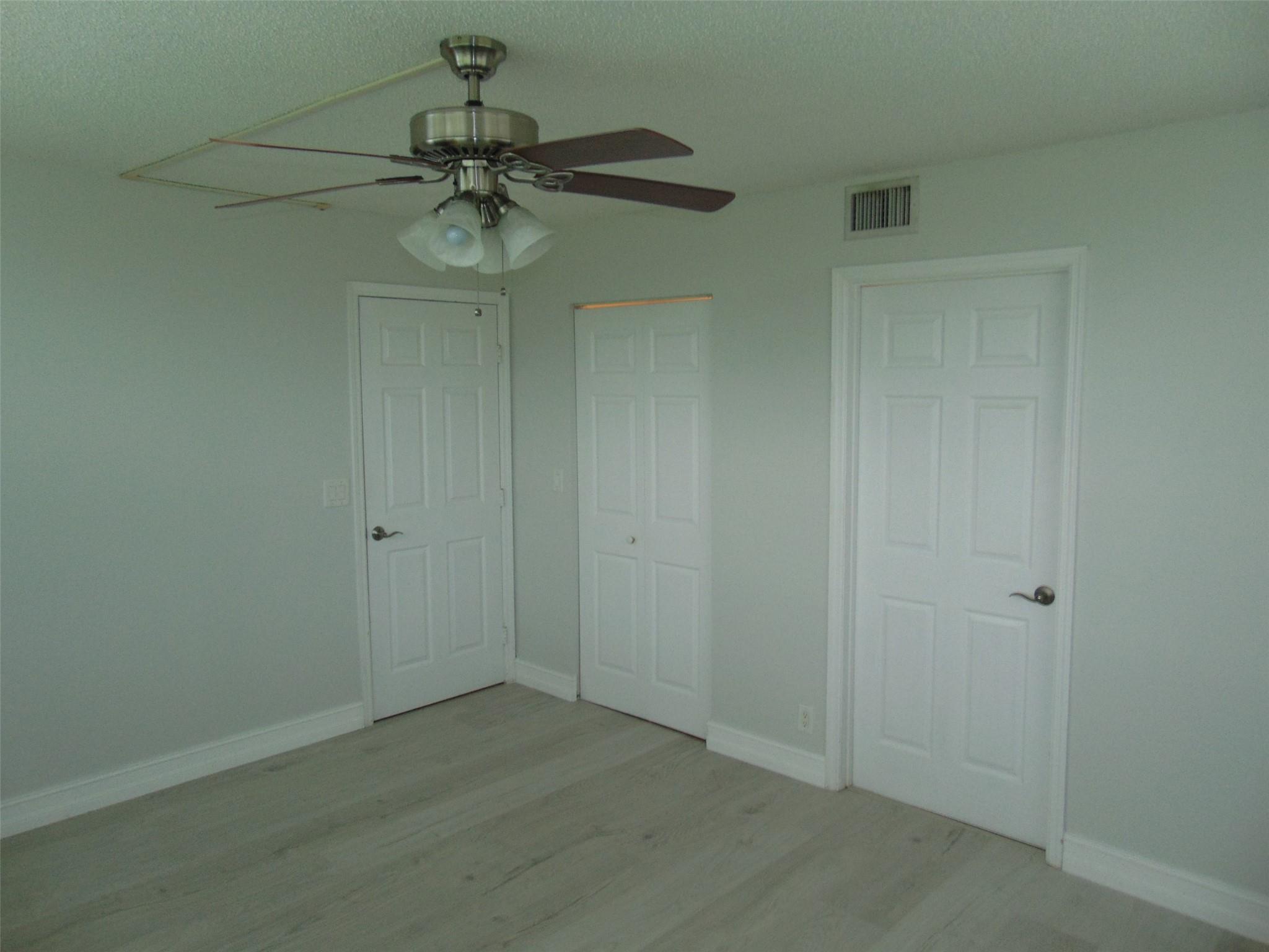 PALM SPRINGS 2 - Residential