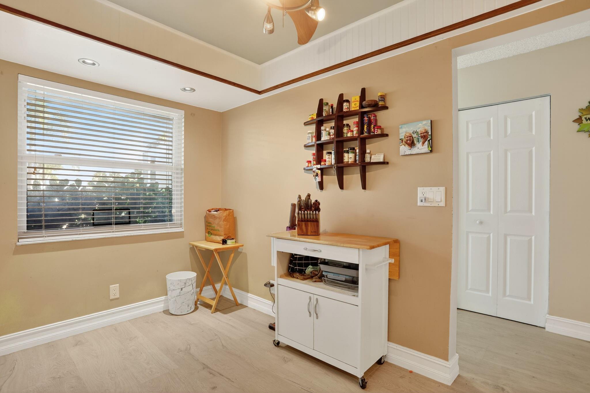 PALM SPRINGS 2 - Residential