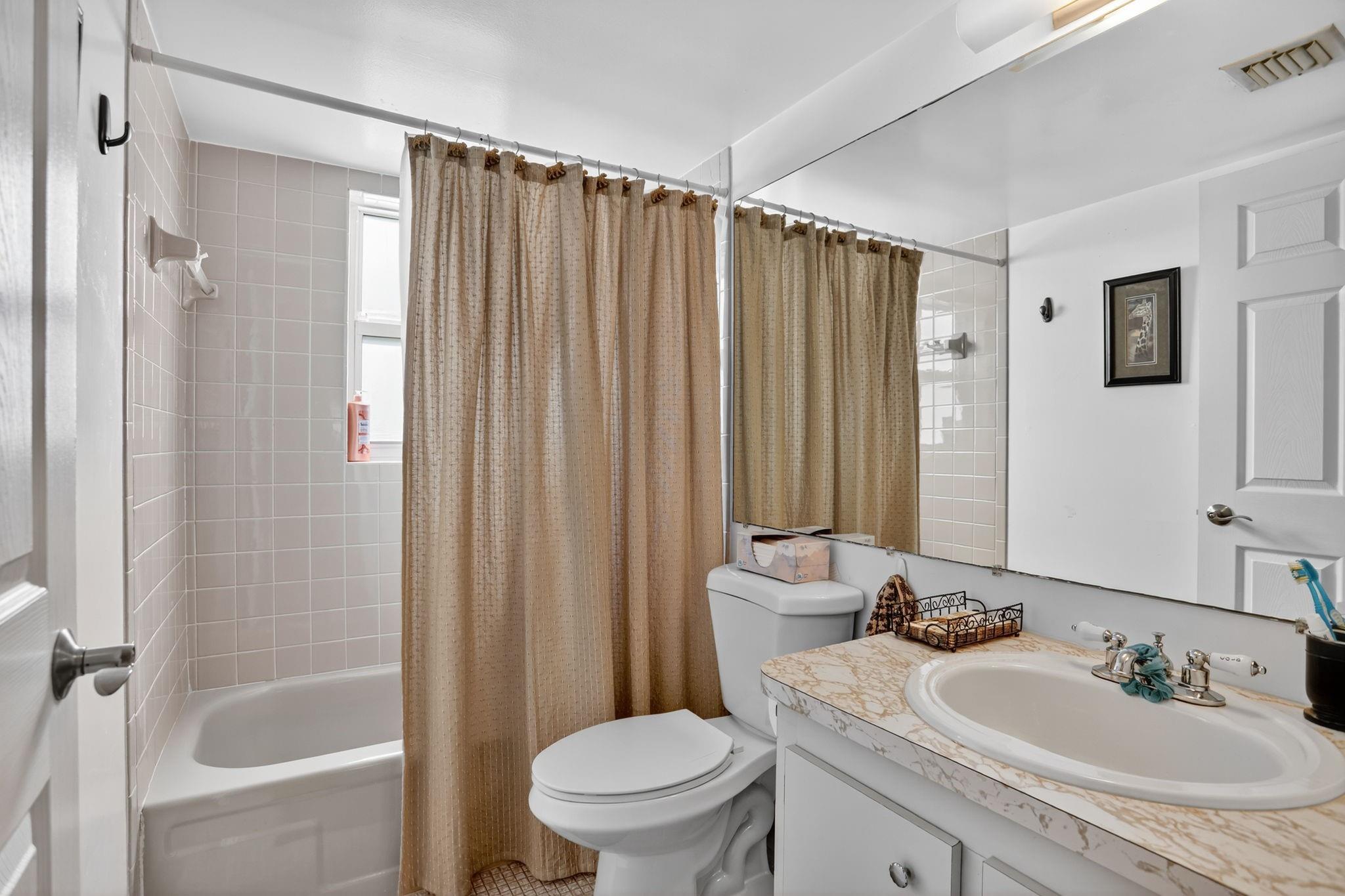PALM SPRINGS 2 - Residential