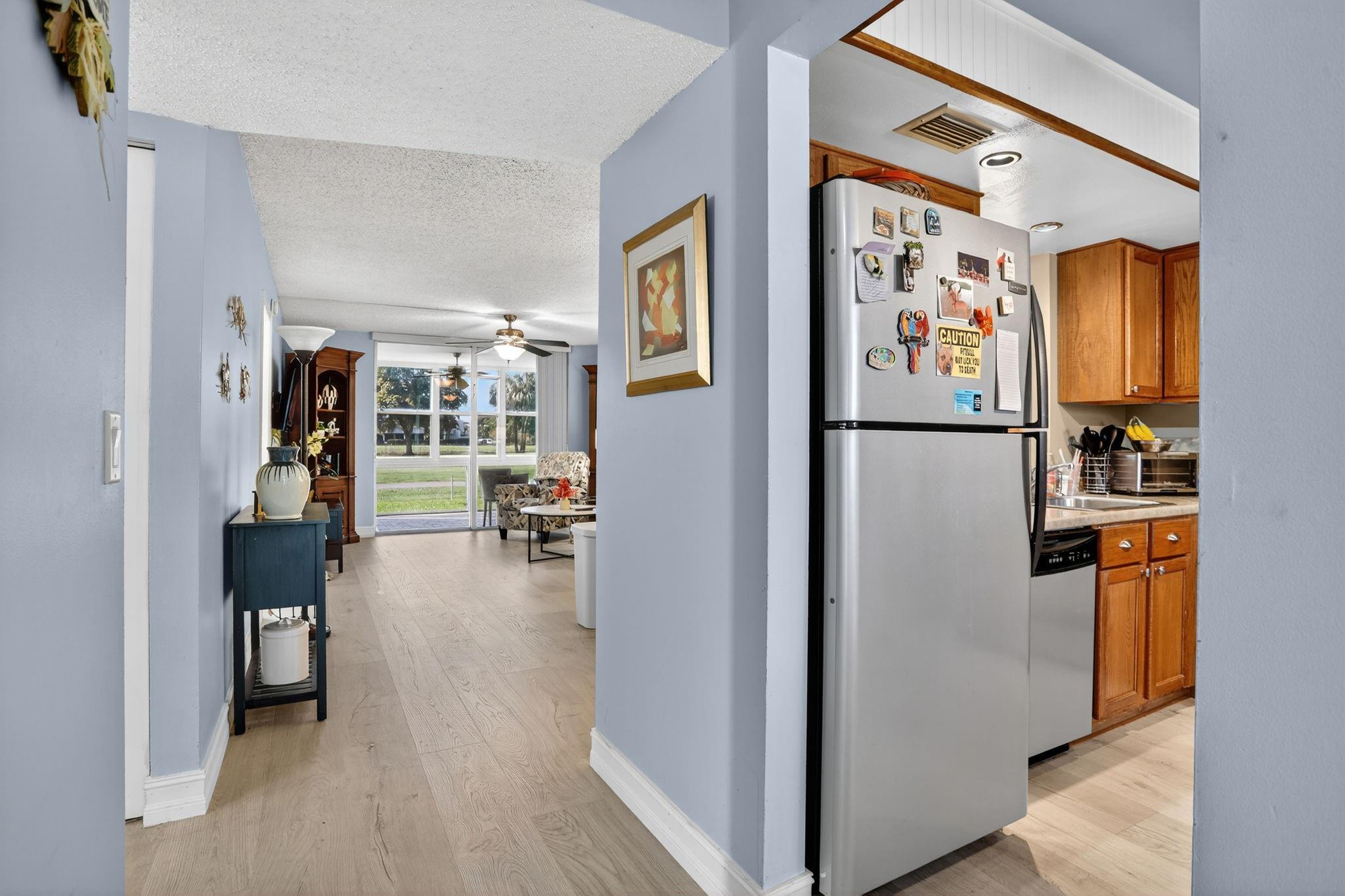 PALM SPRINGS 2 - Residential