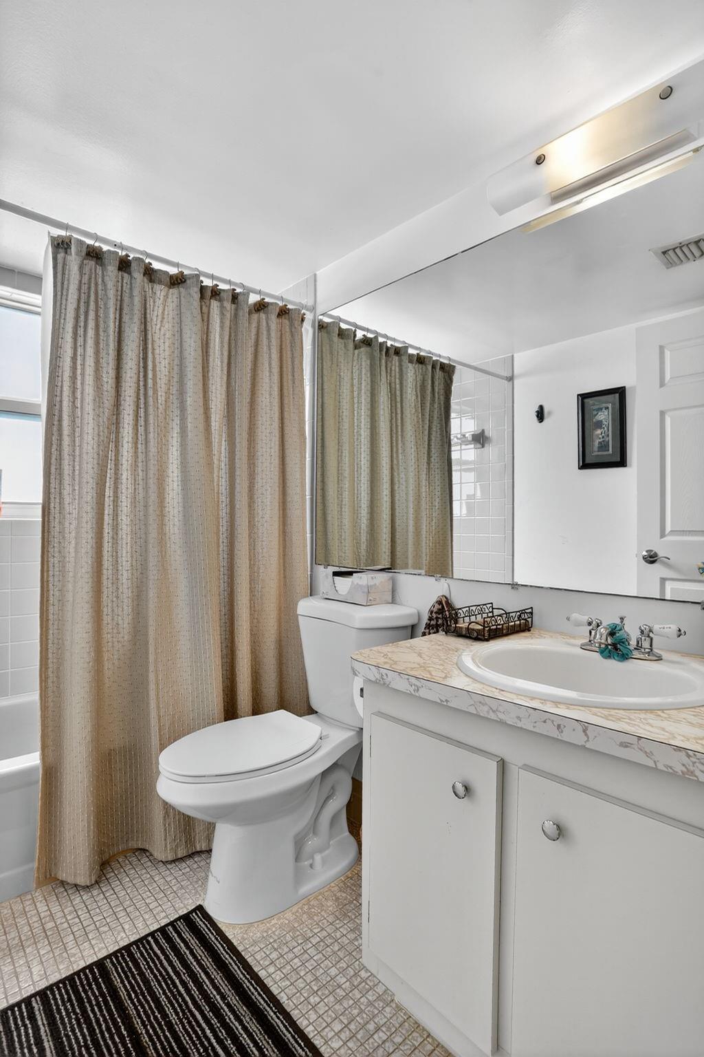 PALM SPRINGS 2 - Residential