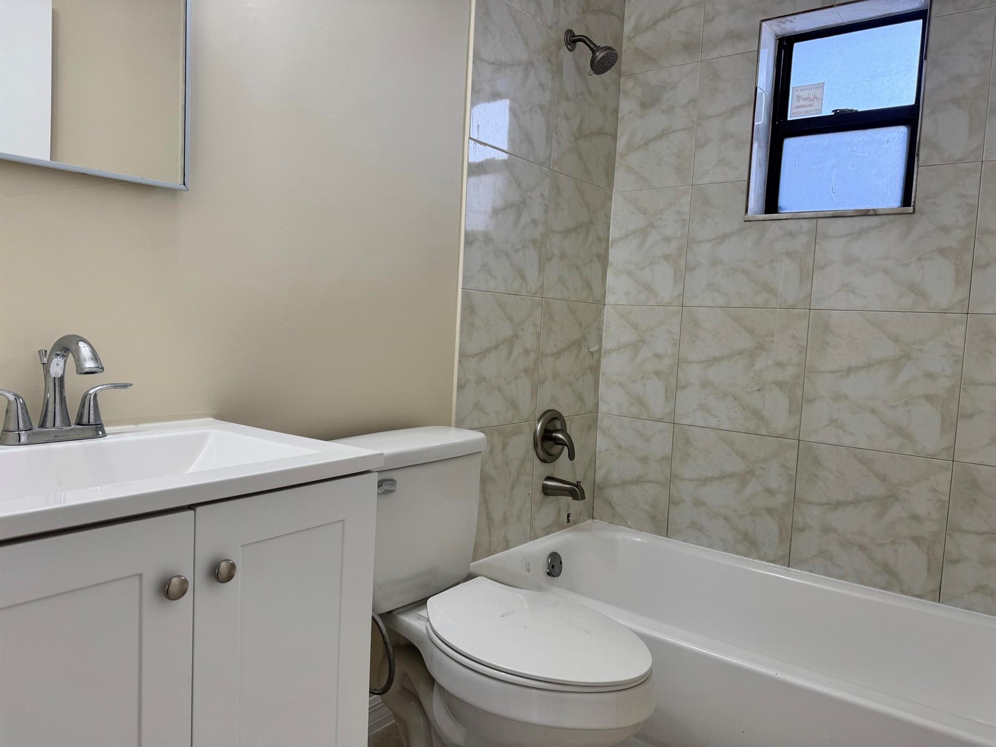 113 Sunrise Avenue 1