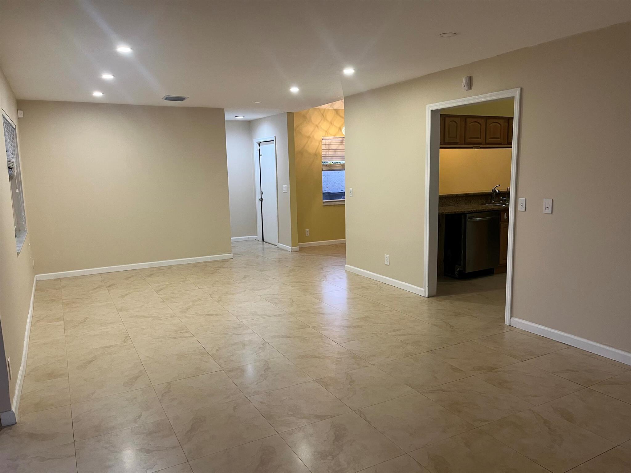 CASTEL GARDENS - Residential Lease