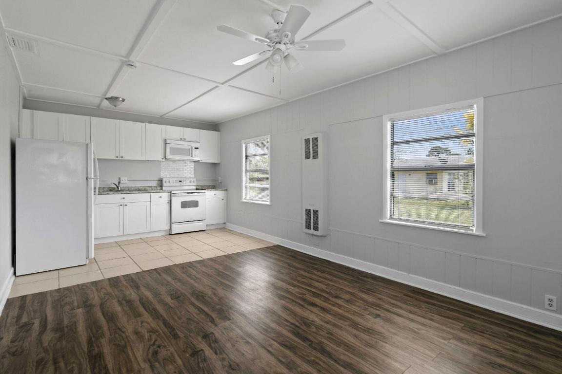 KELSEY CITY - Residential Income