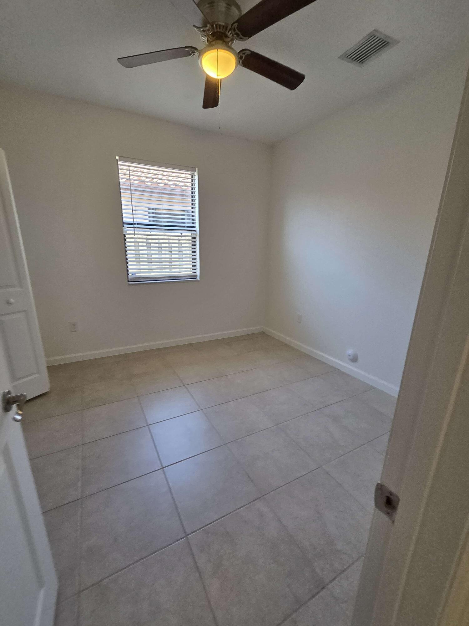 KINGMAN COMMONS - Residential Lease