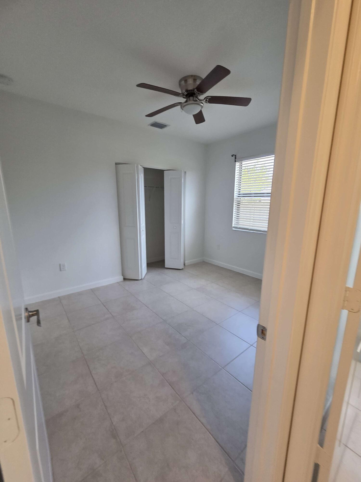 KINGMAN COMMONS - Residential Lease