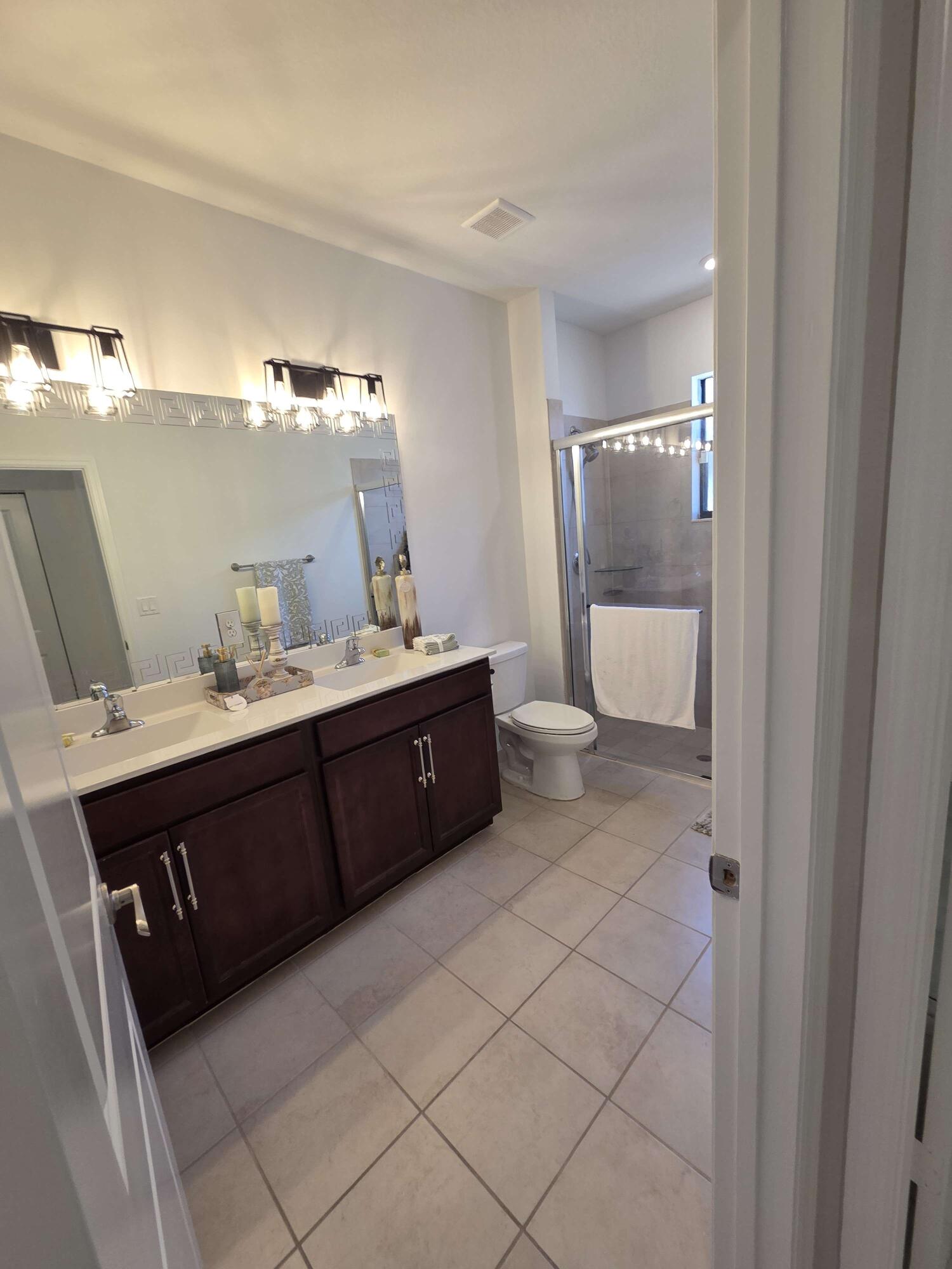 KINGMAN COMMONS - Residential Lease