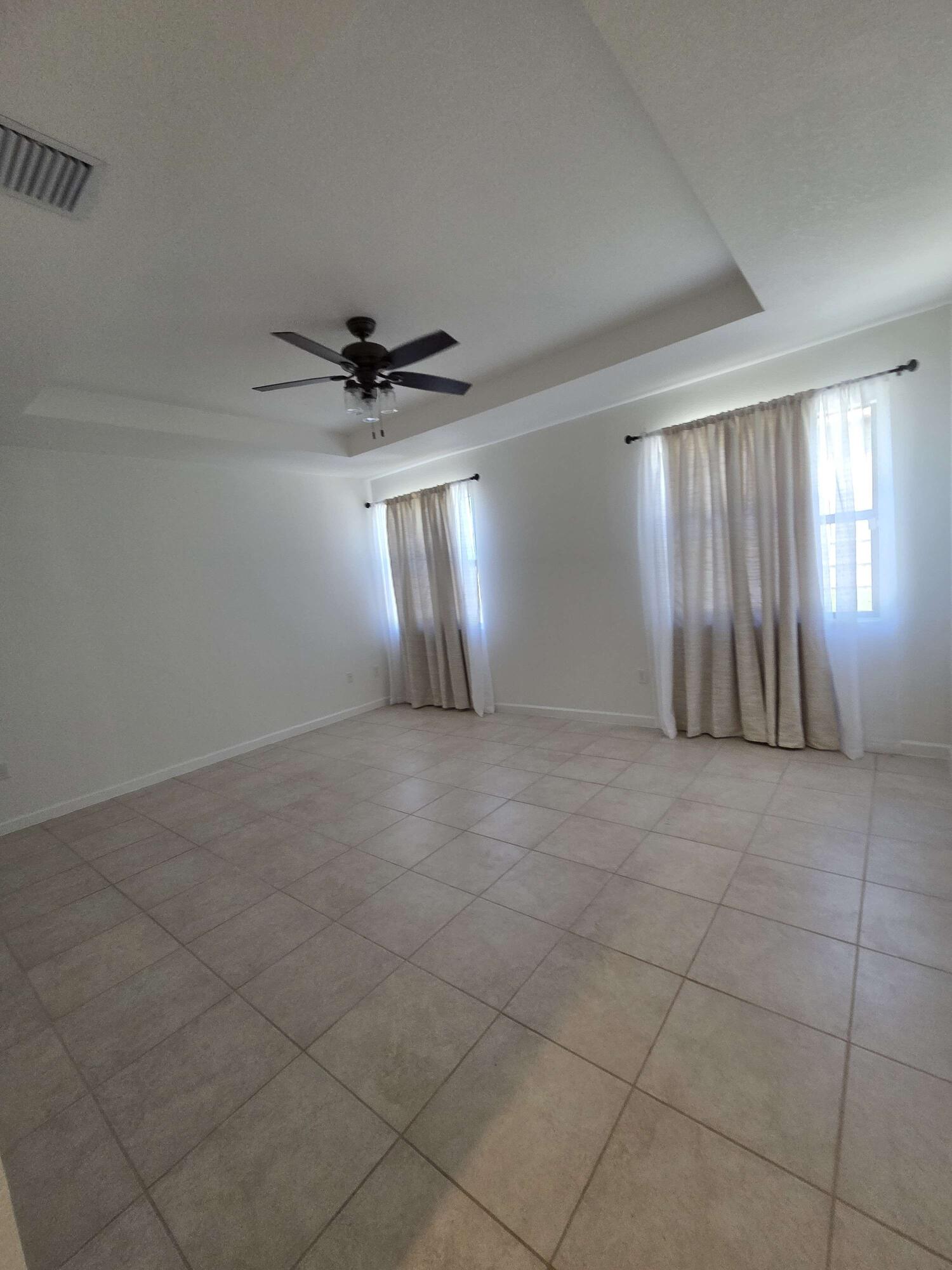 KINGMAN COMMONS - Residential Lease