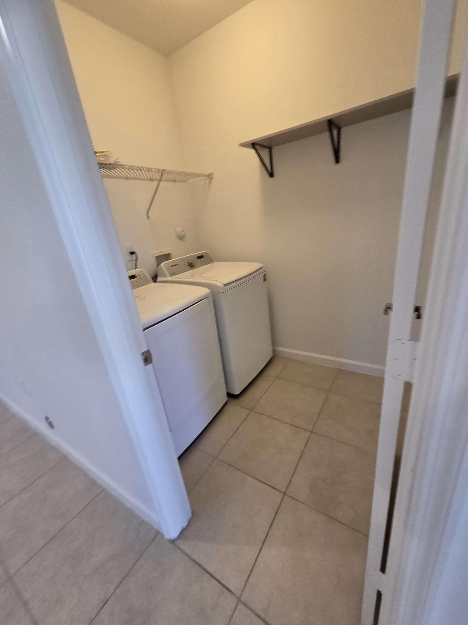 KINGMAN COMMONS - Residential Lease