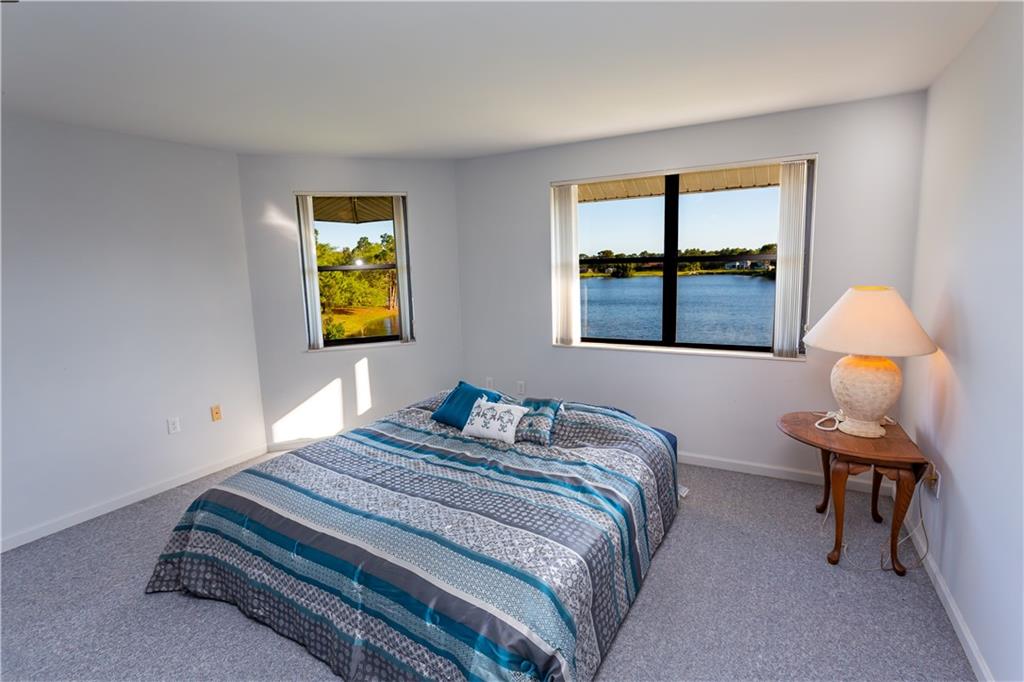 COUNTRY COVE - Residential