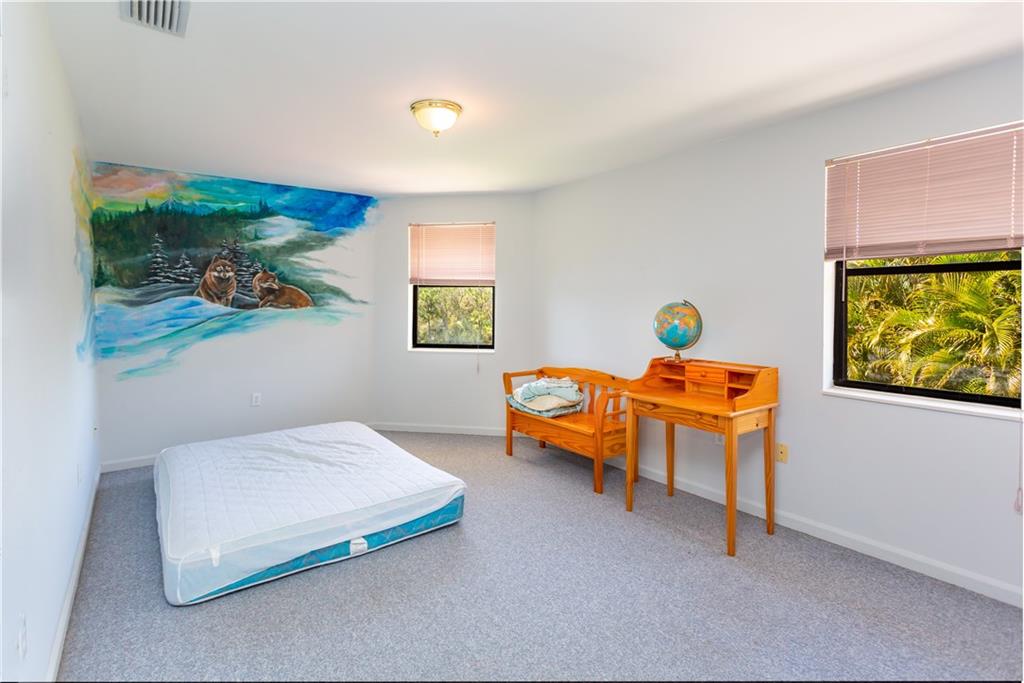 COUNTRY COVE - Residential