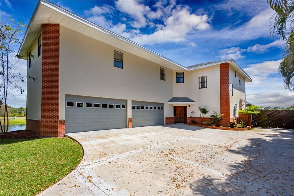COUNTRY COVE - Residential