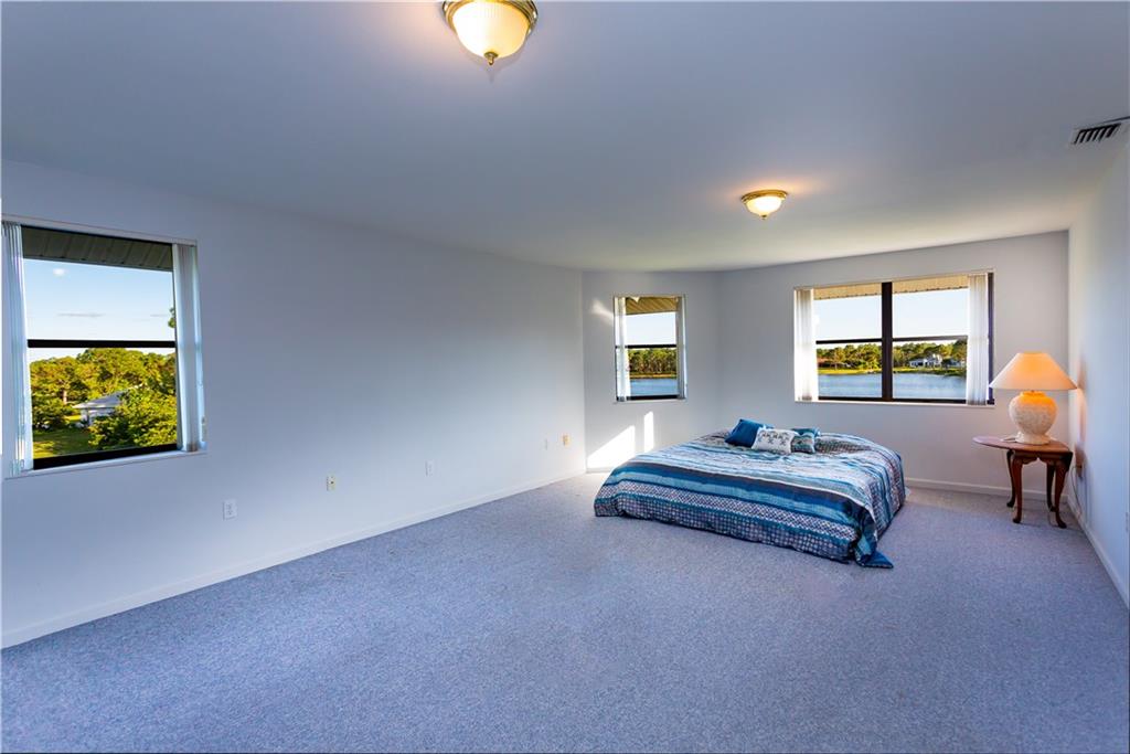 COUNTRY COVE - Residential