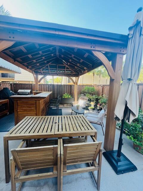 VILLAGE OF SANDALWOOD LAKES SOUTH - Residential