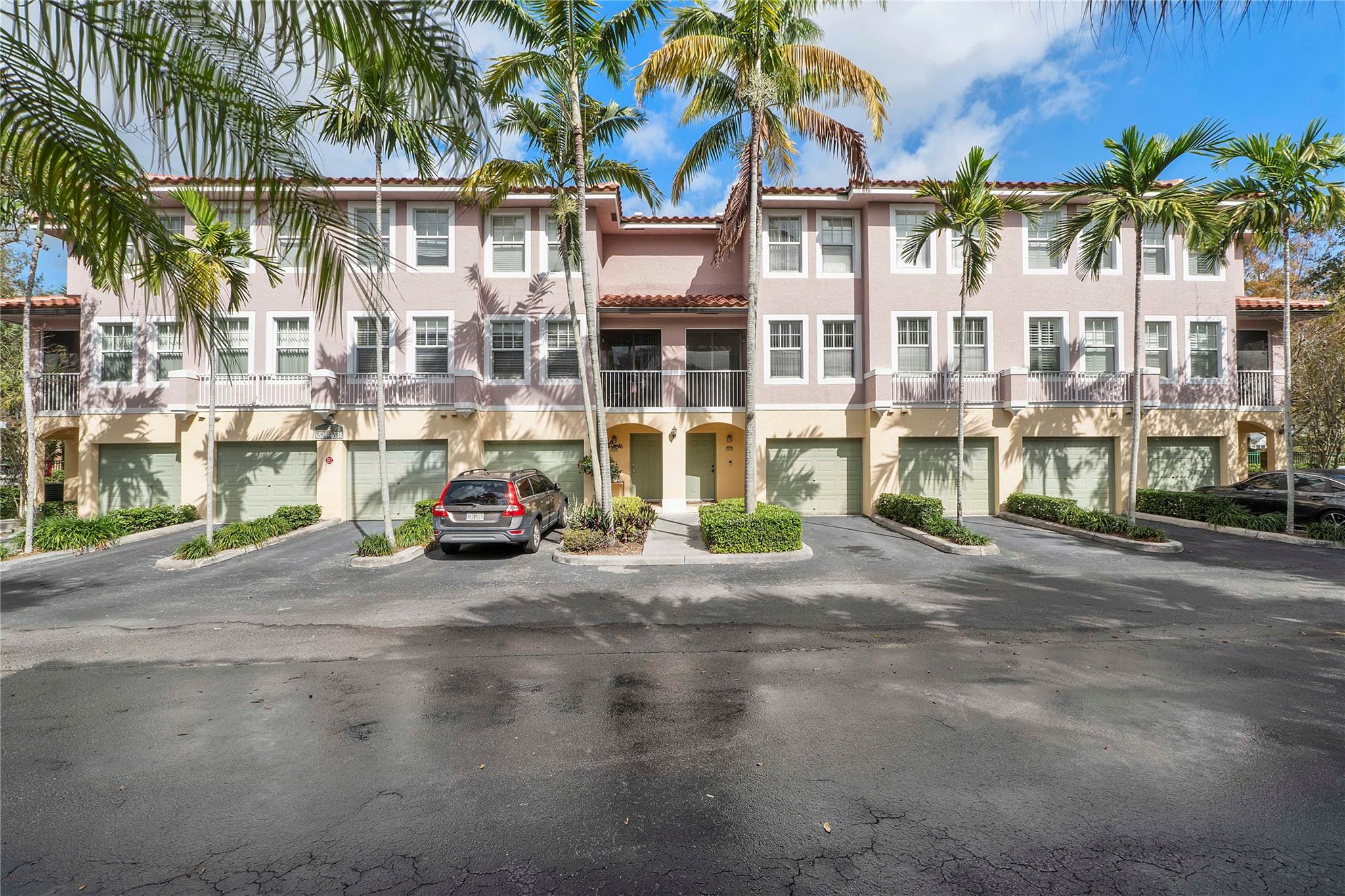6528 W Sample Rd 6528