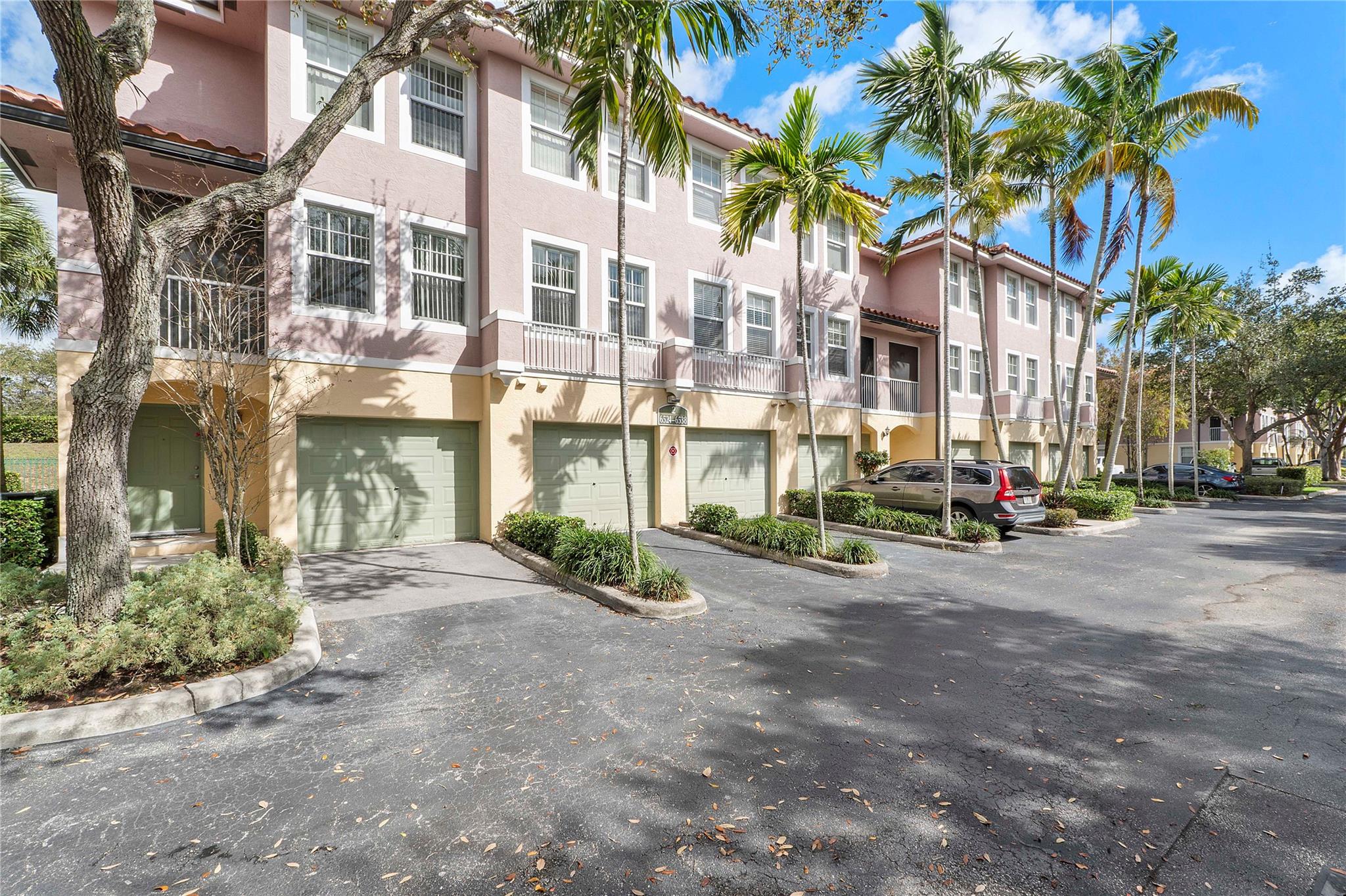6528 W Sample Rd 6528