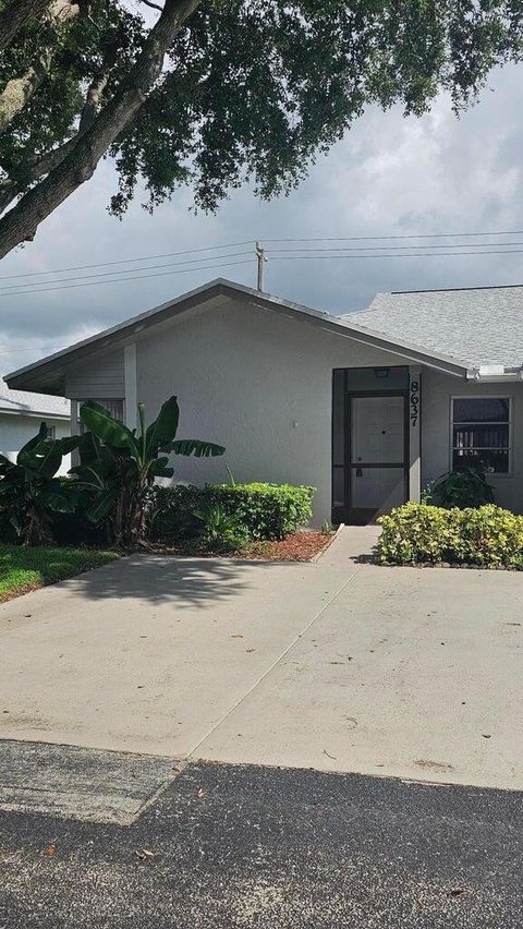 8637 Sunbird Place Boca Raton FL 33496