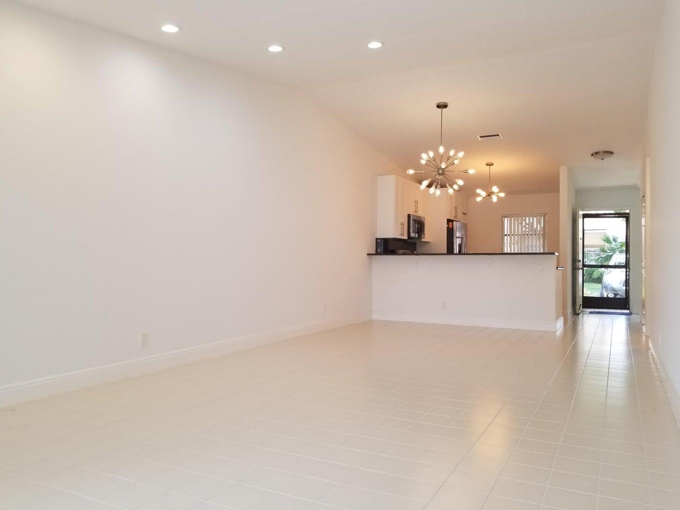 8637 Sunbird Place