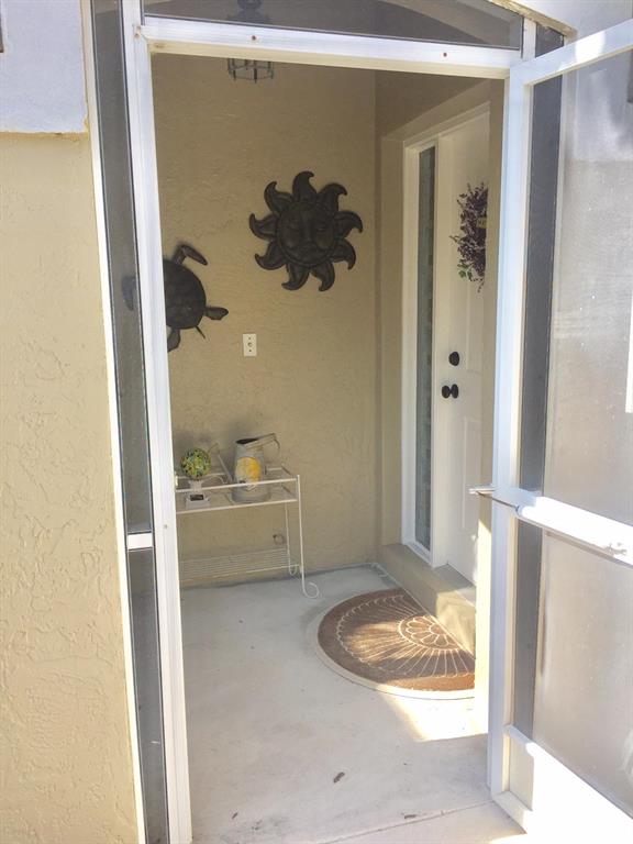 LAKEFIELD OF THE LANDINGS AT WELLINGTON 2B - Residential Lease