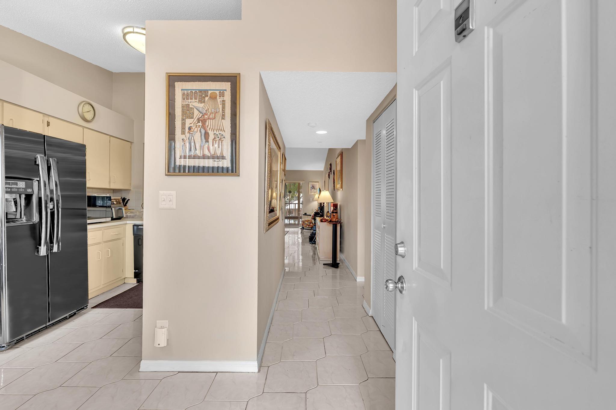 7235 S Devon Dr E209