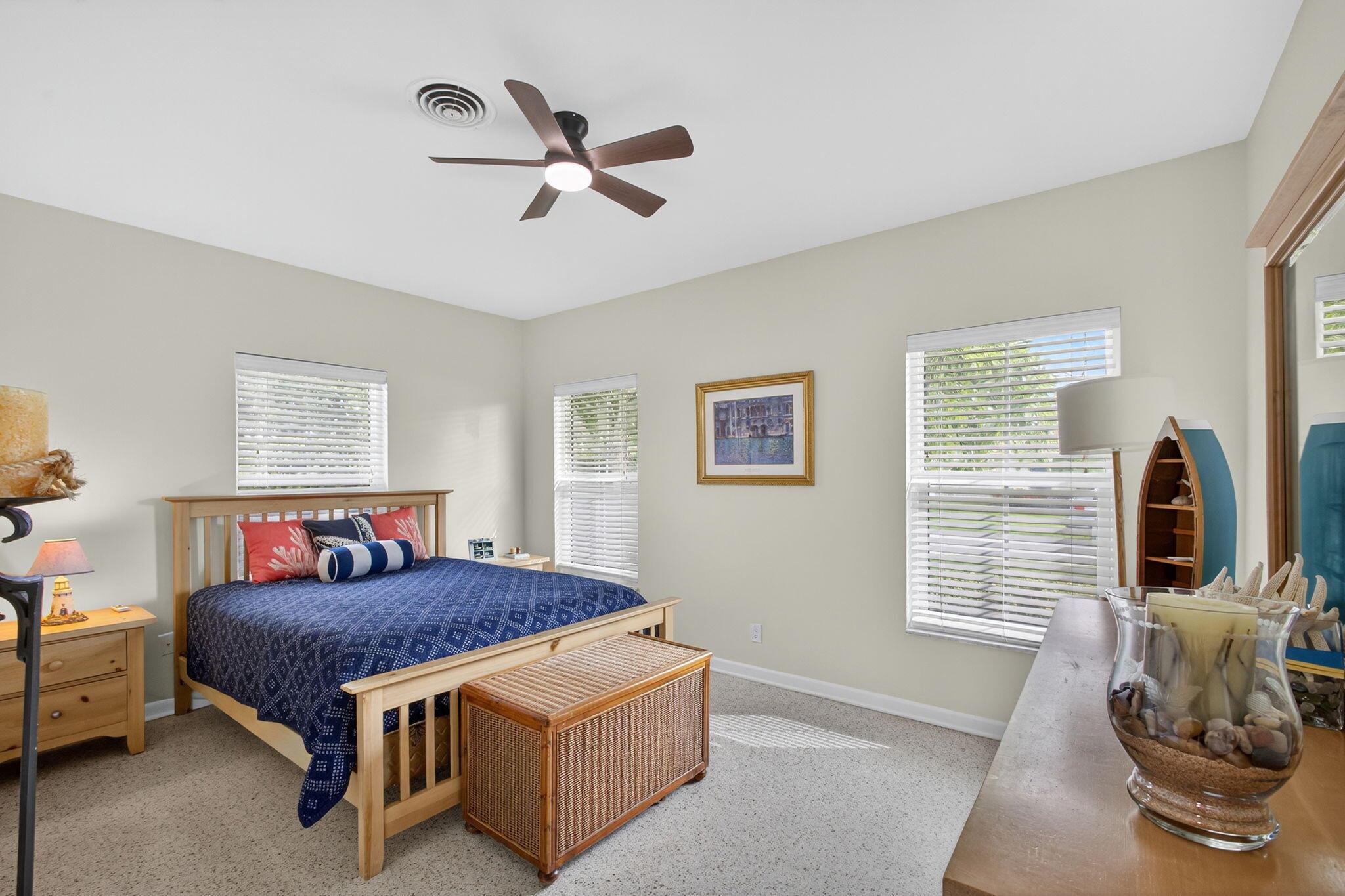 PALM BEACH ISLES 2 - Residential Lease