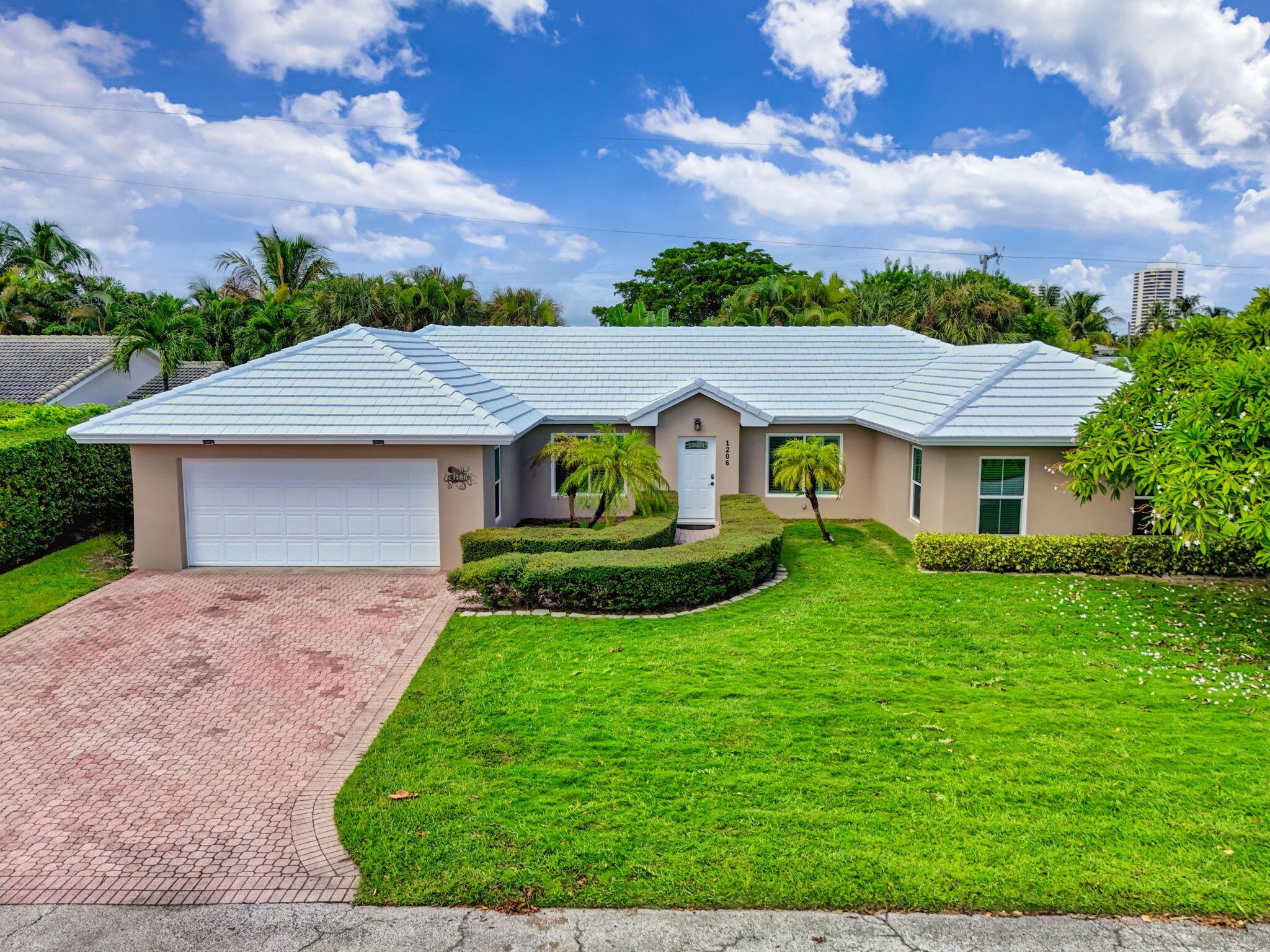 PALM BEACH ISLES 2 - Residential Lease