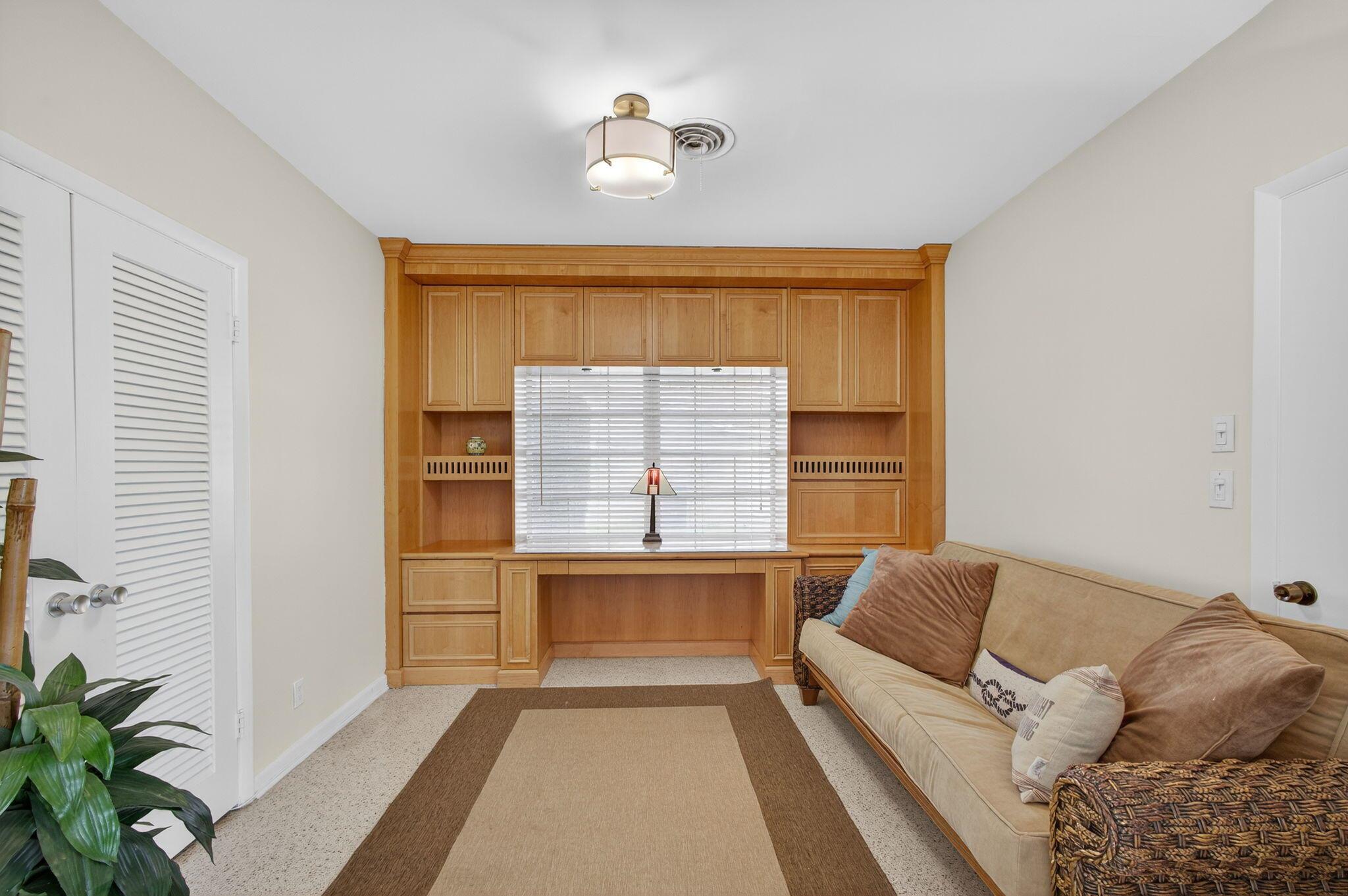 PALM BEACH ISLES 2 - Residential Lease