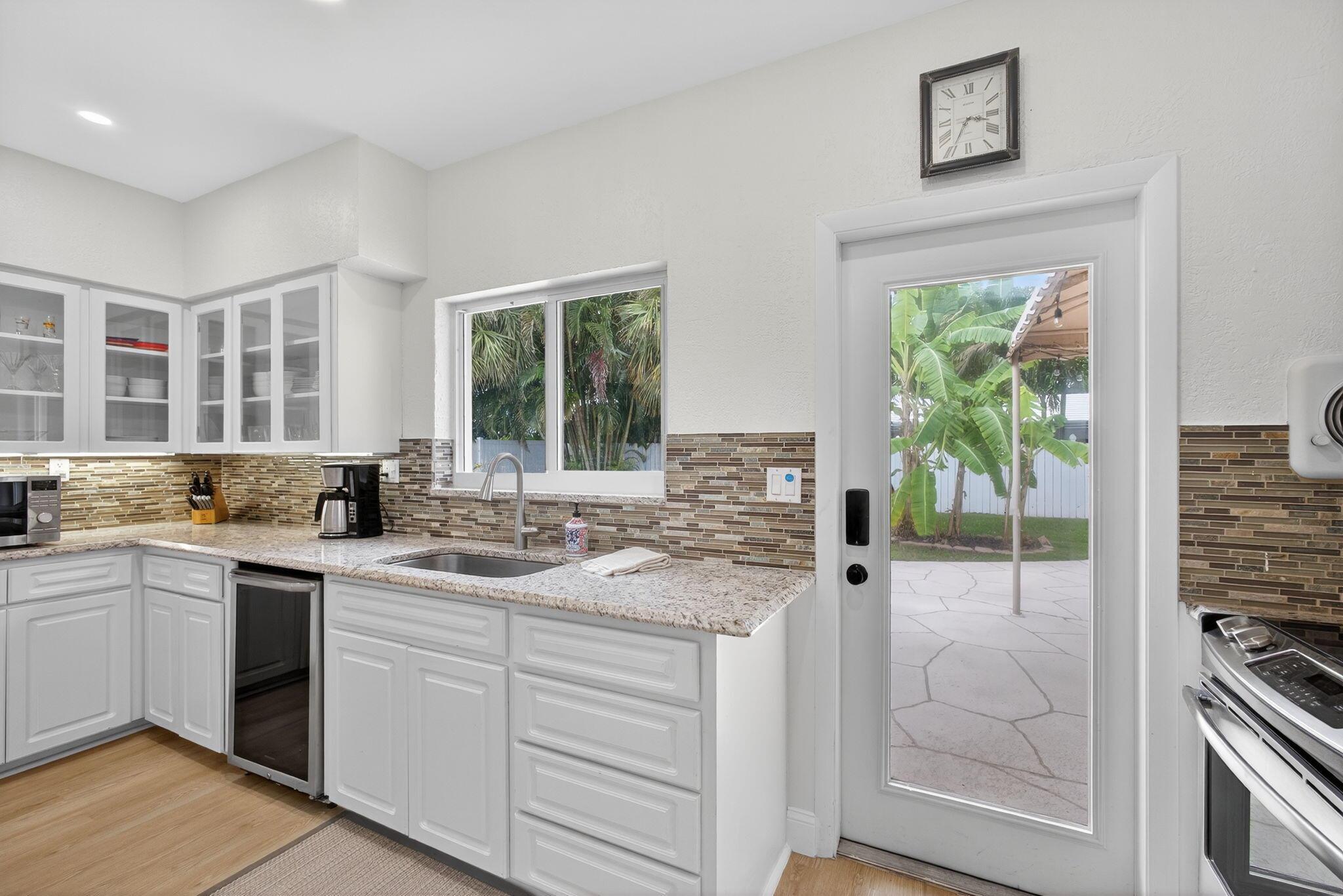 PALM BEACH ISLES 2 - Residential Lease