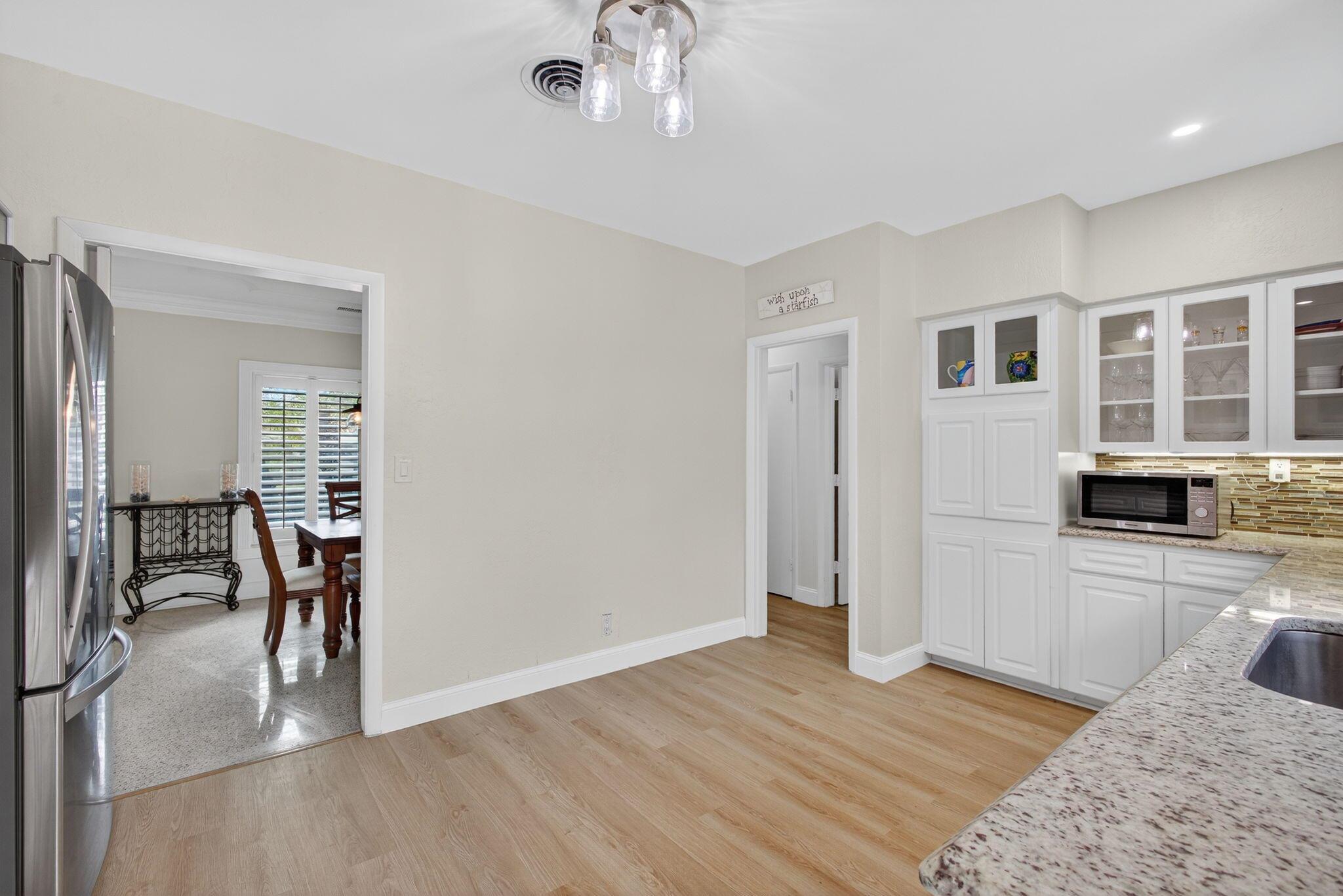 PALM BEACH ISLES 2 - Residential Lease