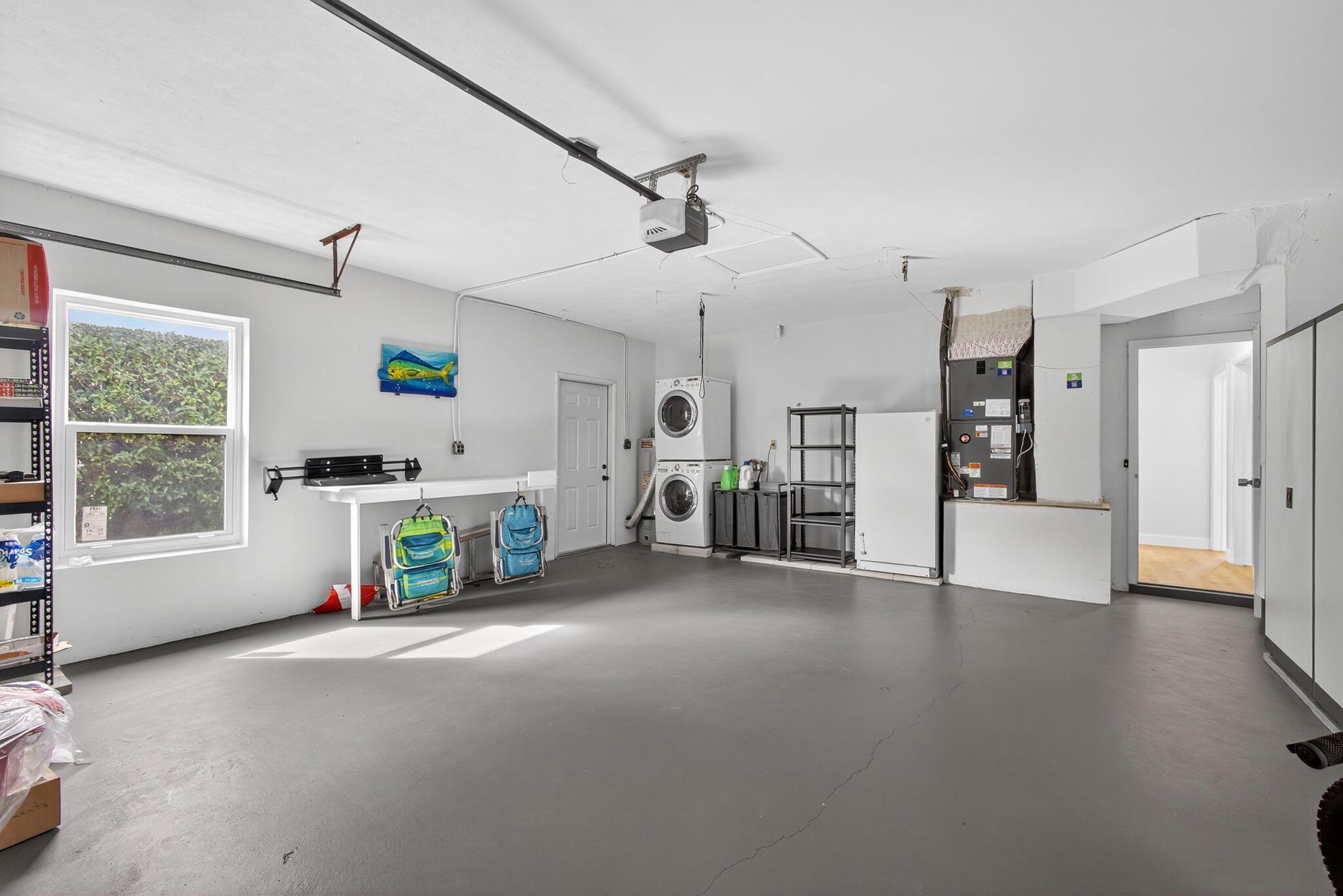PALM BEACH ISLES 2 - Residential Lease