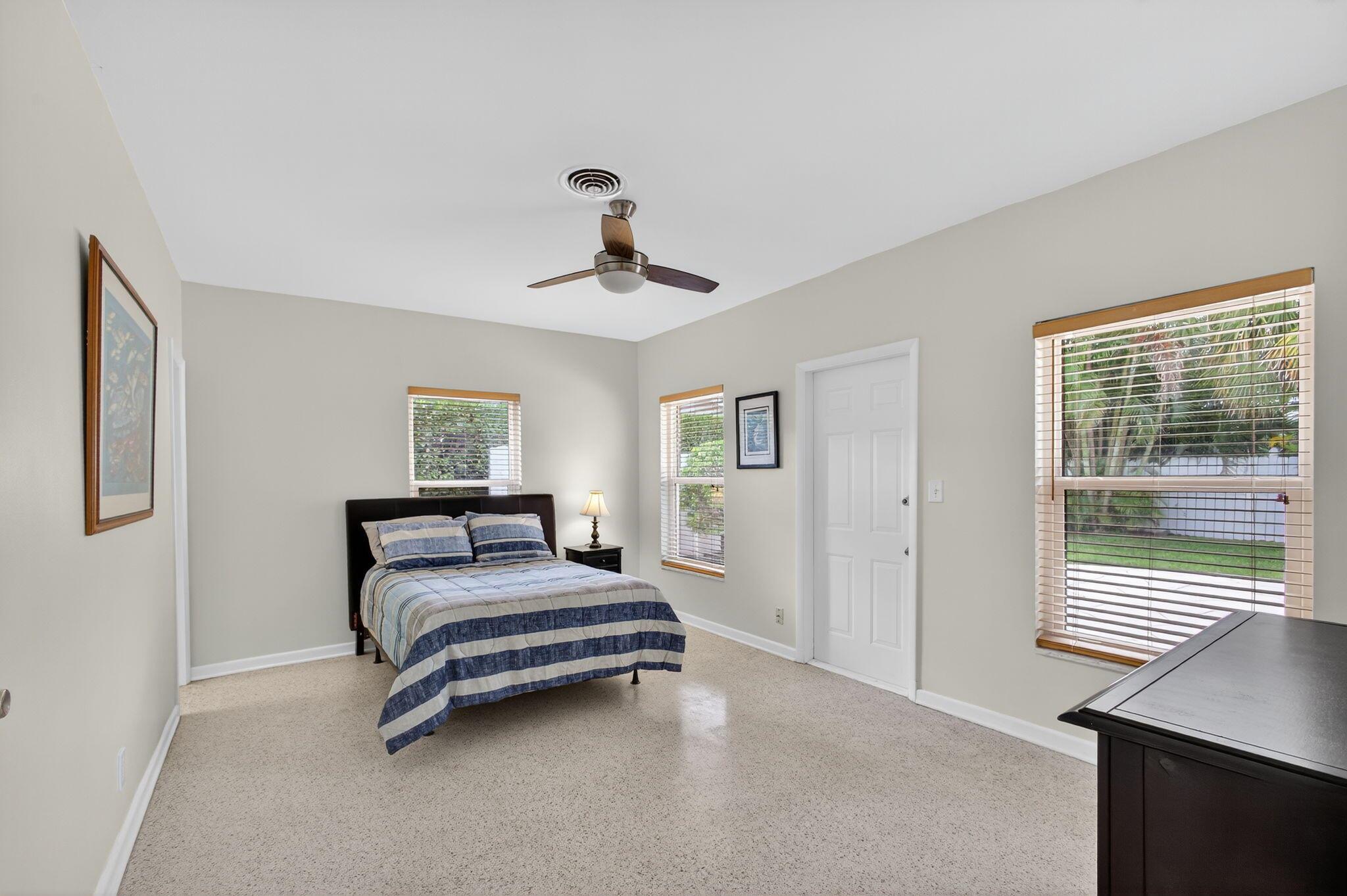 PALM BEACH ISLES 2 - Residential Lease