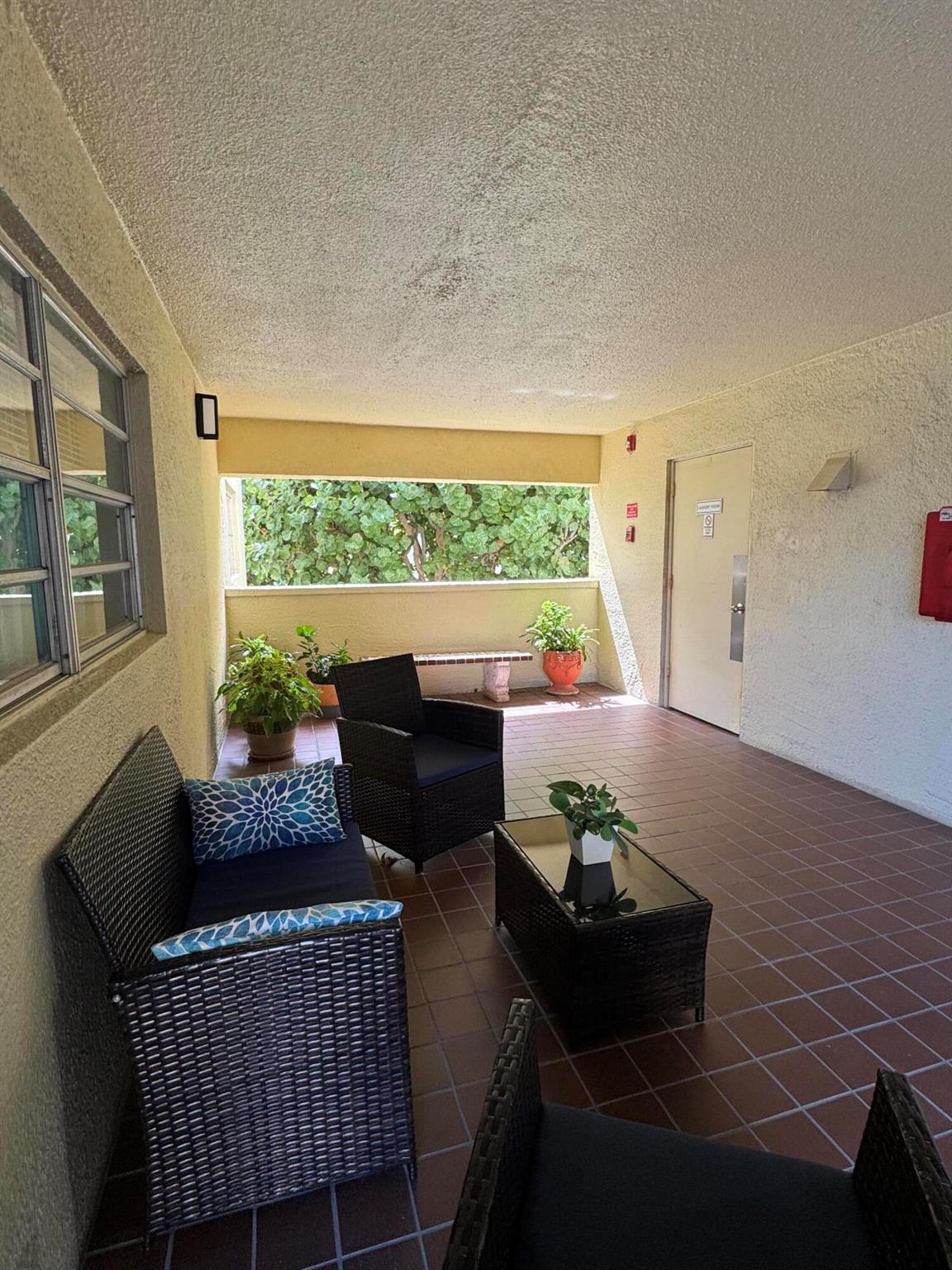 VILLAGE ROYALE ON THE GRE - Residential