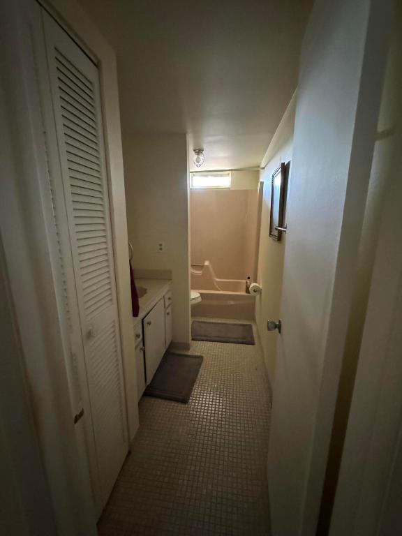 VILLAGE ROYALE ON THE GREEN CONDO - Residential