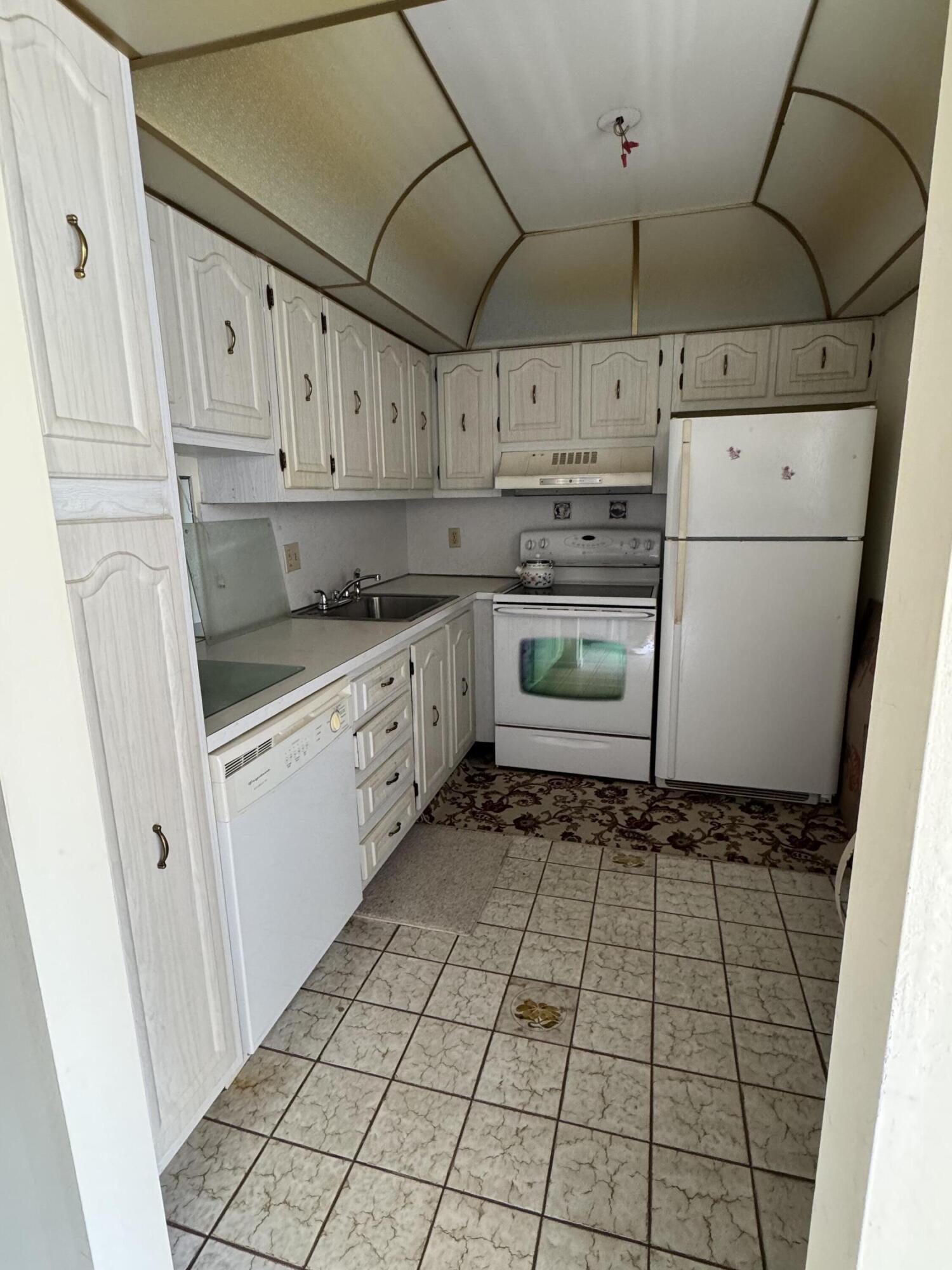 2515 NE 1st Court 215