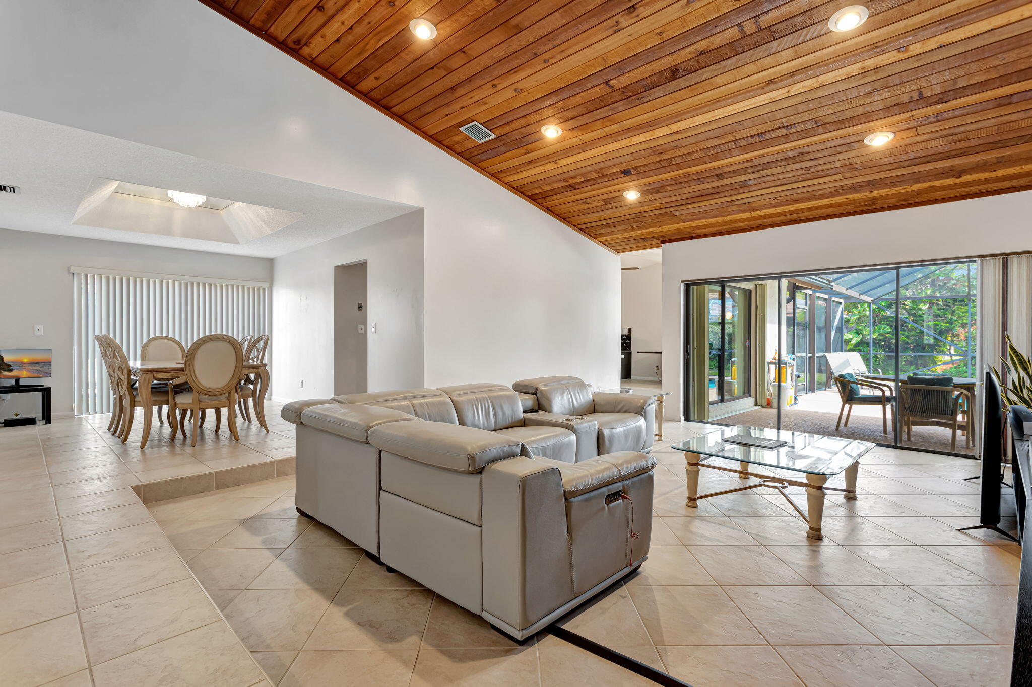 CYPRESS RUN - Residential