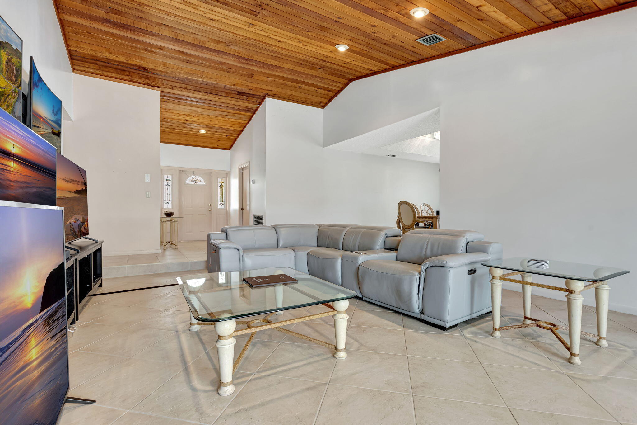 CYPRESS RUN - Residential